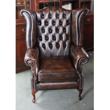 "Grand Scroll Wing Chair" Chesterfield Ohrensessel
