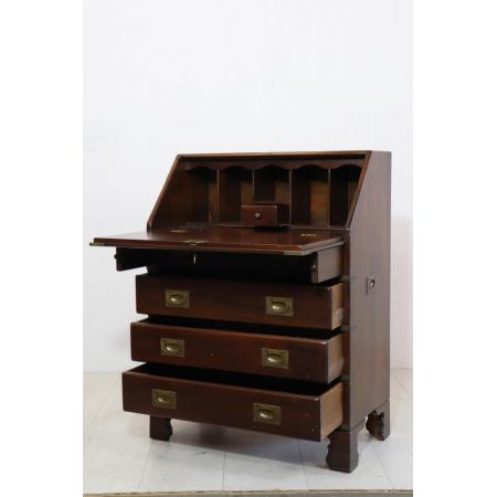 Charismatischer Campaign Stil Sekretär in Mahagoni, edle Messing Beschläge - sofort lieferbar