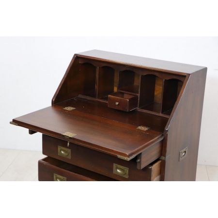 Charismatischer Campaign Stil Sekretär in Mahagoni, edle Messing Beschläge - sofort lieferbar