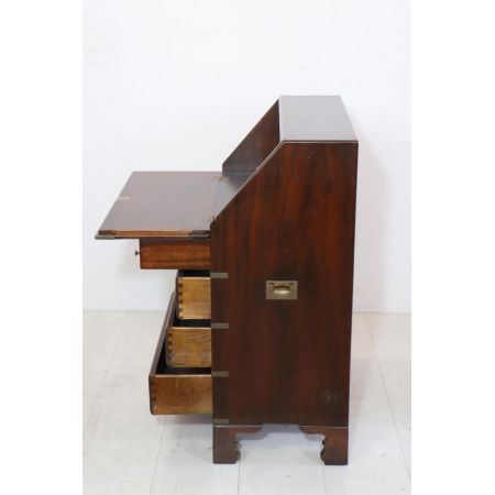 Charismatischer Campaign Stil Sekretär in Mahagoni, edle Messing Beschläge - sofort lieferbar