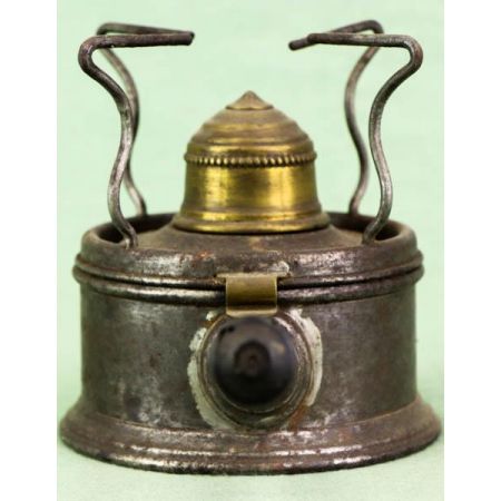 Charmanter Antiker Camping Kocher aus Metall