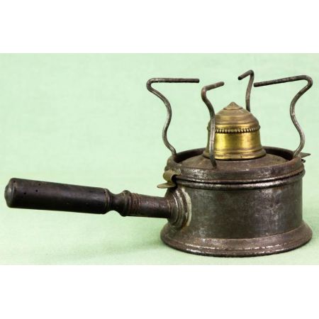 Charmanter Antiker Camping Kocher aus Metall