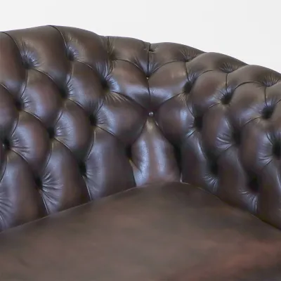 Braunes Chesterfield Sofa