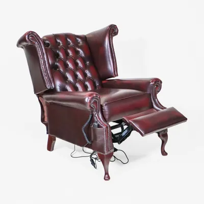 Chesterfield Scroll Wing Recliner – Fernsehsessel mit elektrischer Relaxfunktion in Antique Red