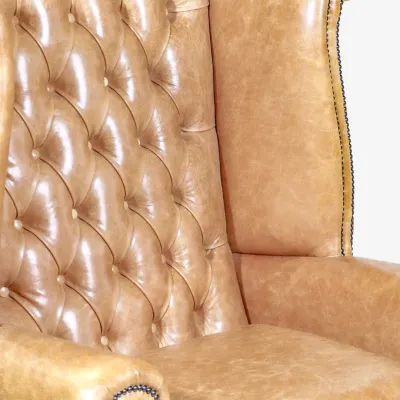 „Grand Scrollwing Chair“