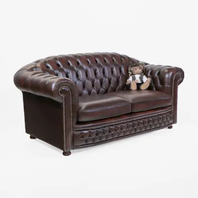 Braunes Ledersofa mit zwei losen Sitzkissen