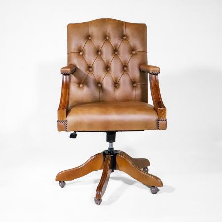 Chesterfield Drehstuhl Gainsborough in braun