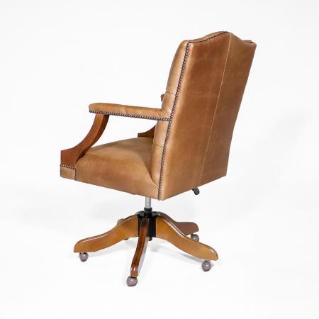 Chesterfield Drehstuhl Gainsborough in braun