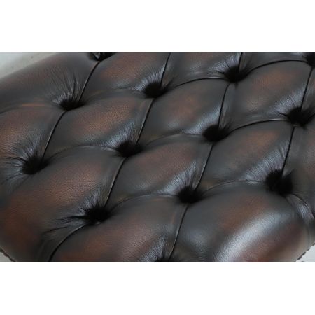 Chesterfield Hocker im Queen Anne Stil, in Mahagoni und Antique Tan