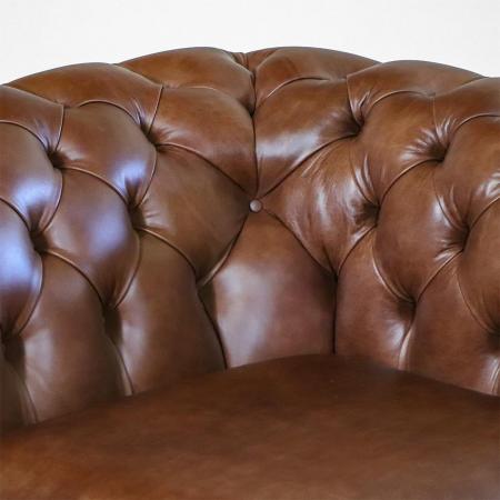 Chesterfield Sofa "Windsor Classic" in Legacy Whiskey