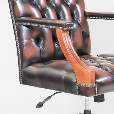 Chesterfield Bürostuhl aus rot-braunem Rindsleder – Birch Antique Tan