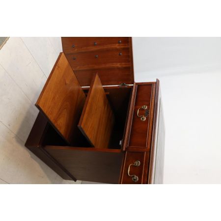 Computer Schreibtisch im englischen Stil, in Mahagoni