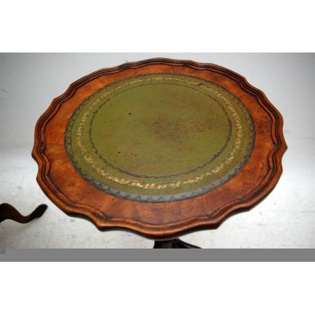 Paar kleine Beistelltische Winetable lederbezogen