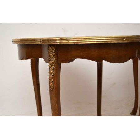 Paar antike Beistelltische mit schönen Intarsien