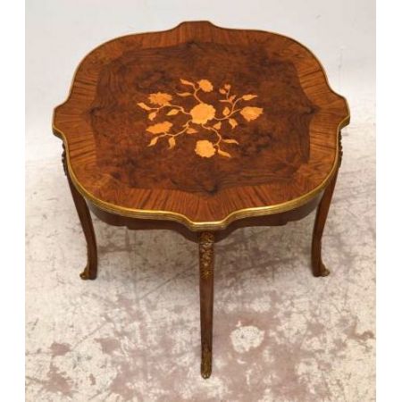 Paar antike Beistelltische mit schönen Intarsien