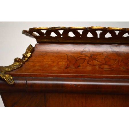 Pflanzenstand Planzentisch mit tollen Intarsien