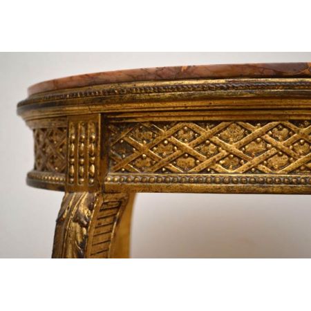 Beistelltisch oval und vergoldet