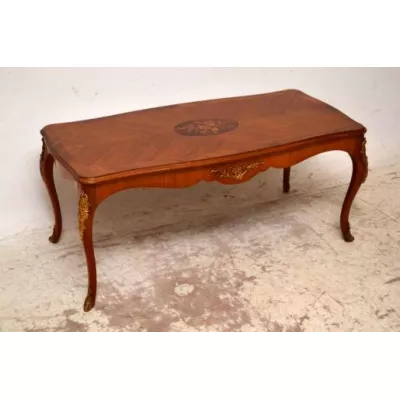 Schöner antiker Couch Sofatisch