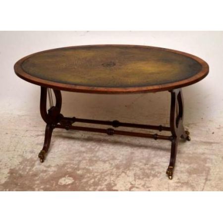 Antiker Tisch mit Ledereinsatz oval