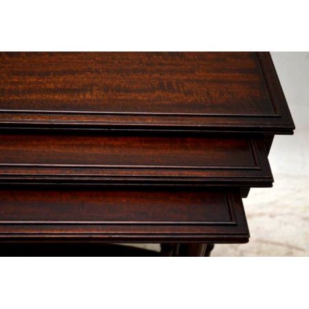 Nest of Tables antik Mahagoni