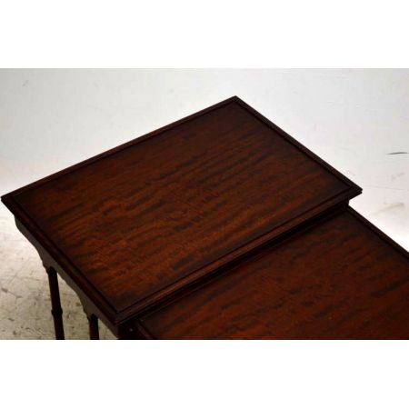 Nest of Tables antik Mahagoni
