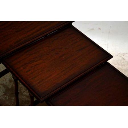 Nest of Tables antik Mahagoni