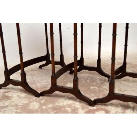 Nest of Tables antik Mahagoni