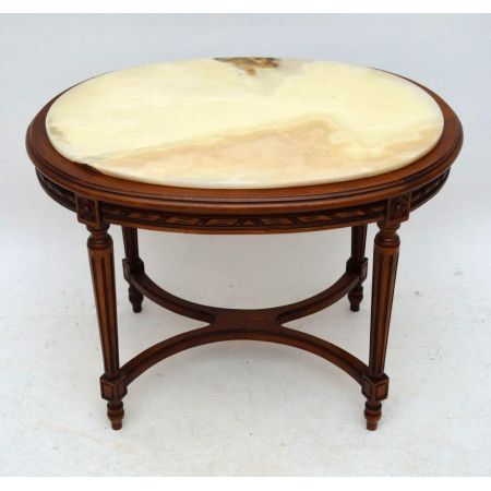 Antiker ovaler Couchtisch Coffee table