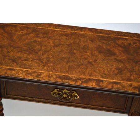 Antiker Konsolen Tisch Burr Elm