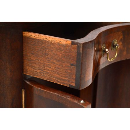 Antikes Paar Nachtschränkchen Tische