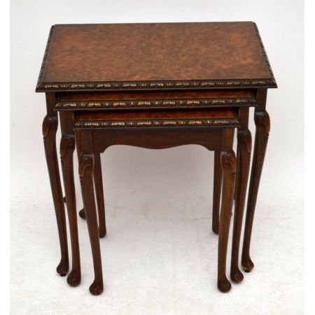 Nest of Table geschnitzte Walnuss Beistelltische