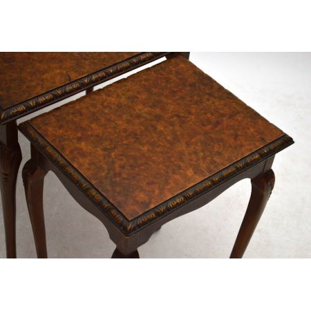 Nest of Table geschnitzte Walnuss Beistelltische