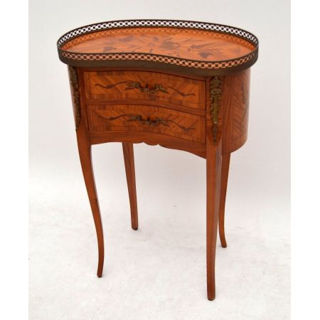 Antiker nierenförmiger Beistelltisch