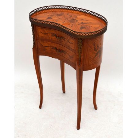 Antiker nierenförmiger Beistelltisch