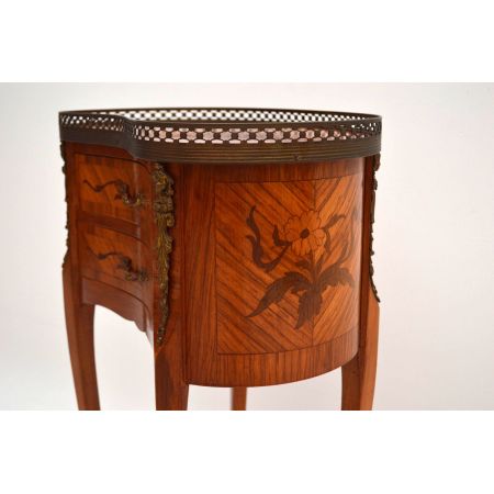 Antiker nierenförmiger Beistelltisch