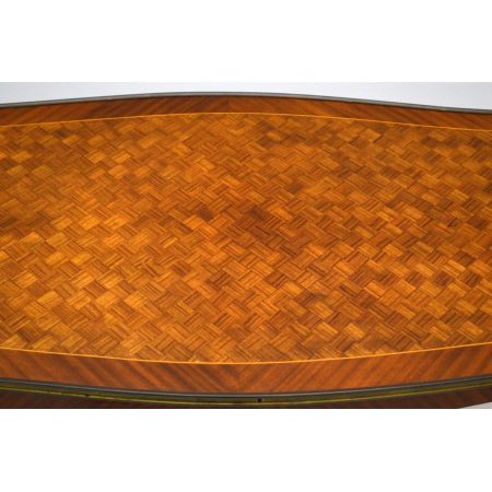 Schöner antiker Coffee Table Sofatisch
