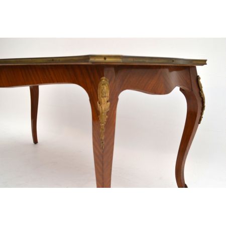 Schöner antiker Coffee Table Sofatisch