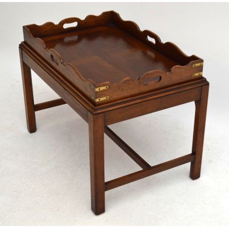 Schönes antiker Coffe table Butlers Tray