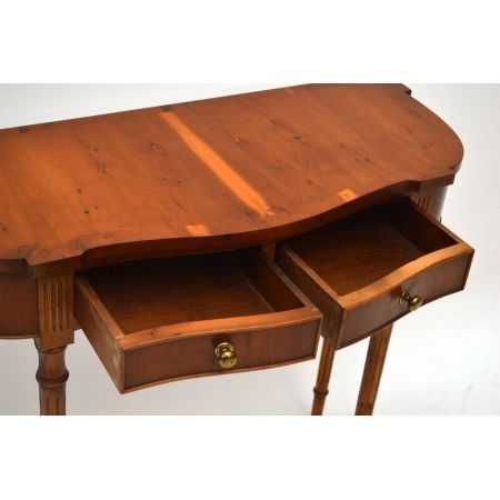 Antiker Konsolen Tisch Eibe