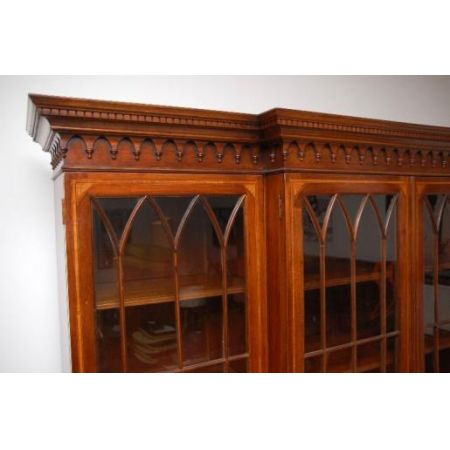 Großes  Breakfront Bookcase Antique   Conversion Intarsien Mahagoni 