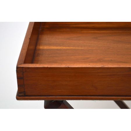 Antiker Massiv Nussbaumholz Butlers Tray auf Stand