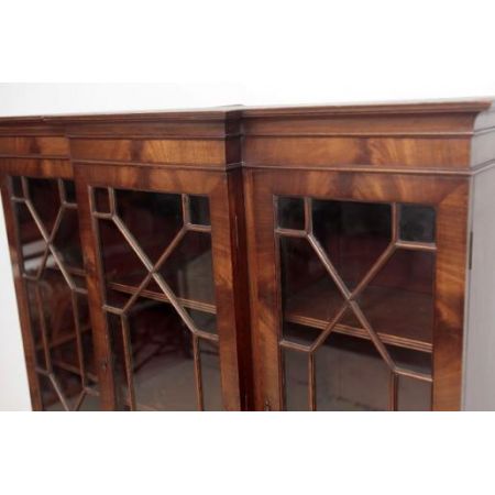 Antikes Breakfront Bookcase  Mahagoni