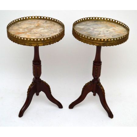 Ein Paar antik-französische Marmor Wein Tische
