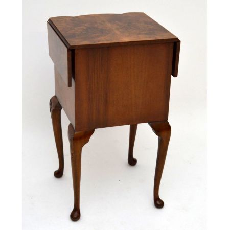 Antiker Nussbaum Tropfen Flap Beistelltisch mit Schubladen