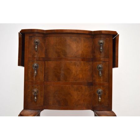 Antiker Nussbaum Tropfen Flap Beistelltisch mit Schubladen