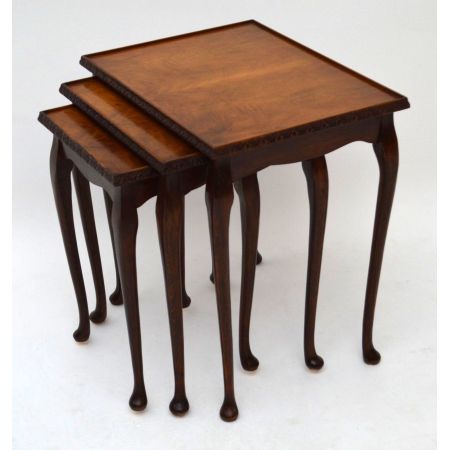 Antiker Queen Anne Style Nussbaum Nest 3er Tisch Set