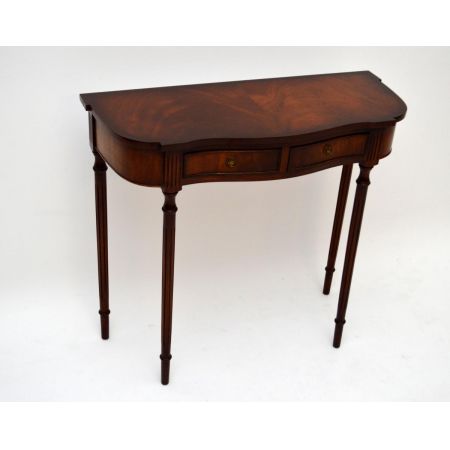 Antiker Beistelltisch Konsolentisch