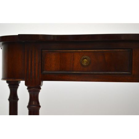 Antiker Beistelltisch Konsolentisch