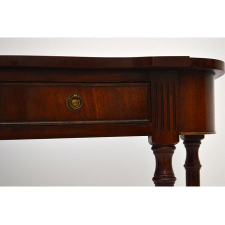 Antiker Beistelltisch Konsolentisch