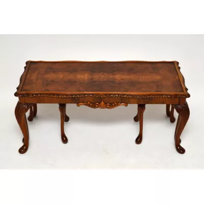 Antiker Nussbaum Burr Coffee Table - Nest
